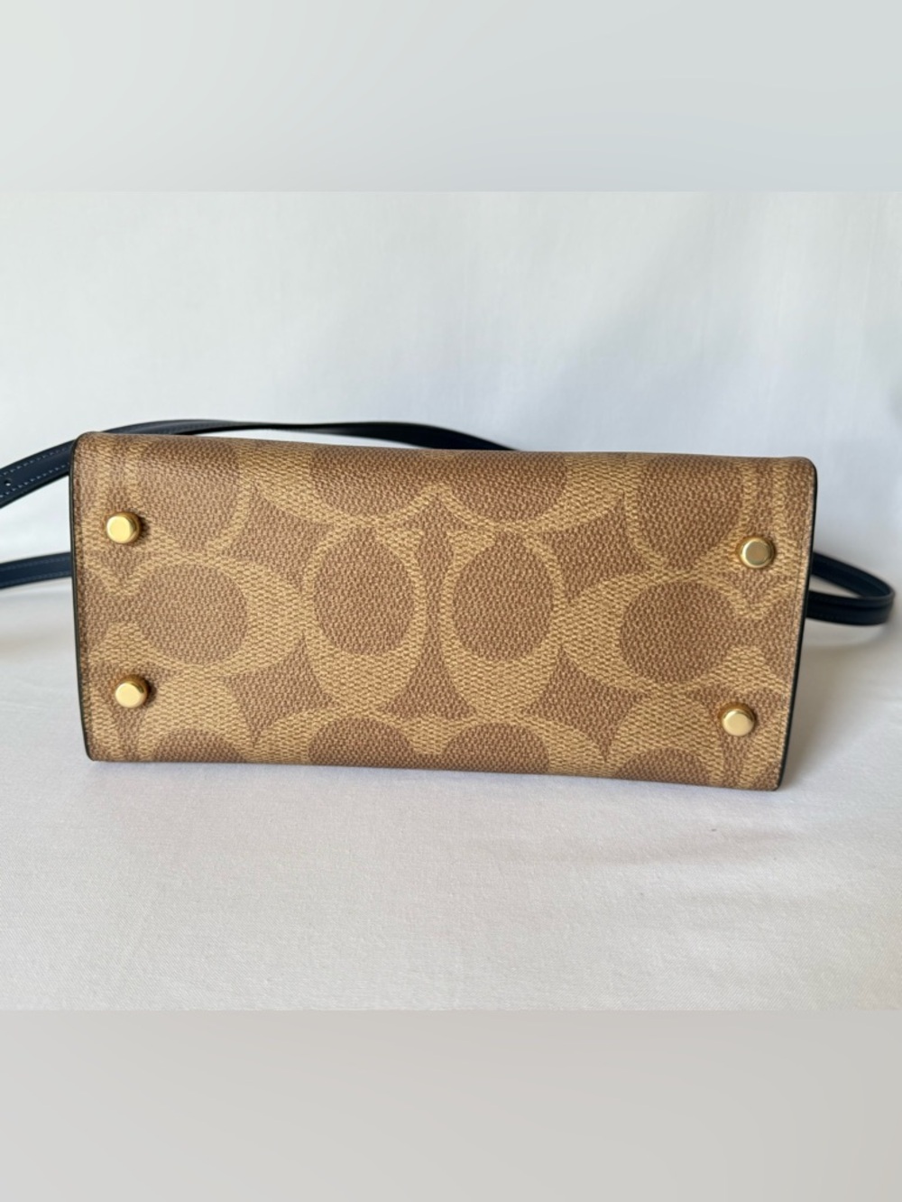 Coach Maggie Small Tote Signature Canvas Tan/deep blue Gold hardware NWT CAL28 - Picture 6 of 14